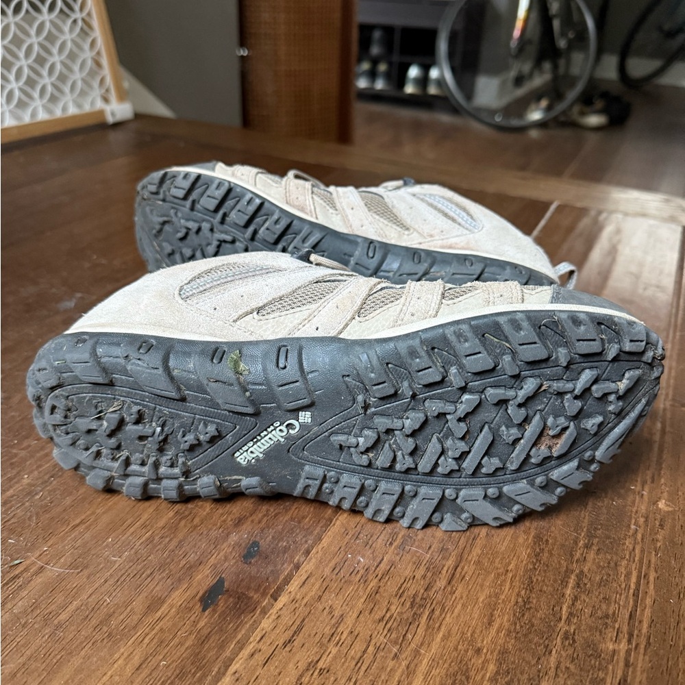 ✨Host Pick✨ Columbia Women's Redmond Waterproof Hiking Shoes - Picture 11 of 13